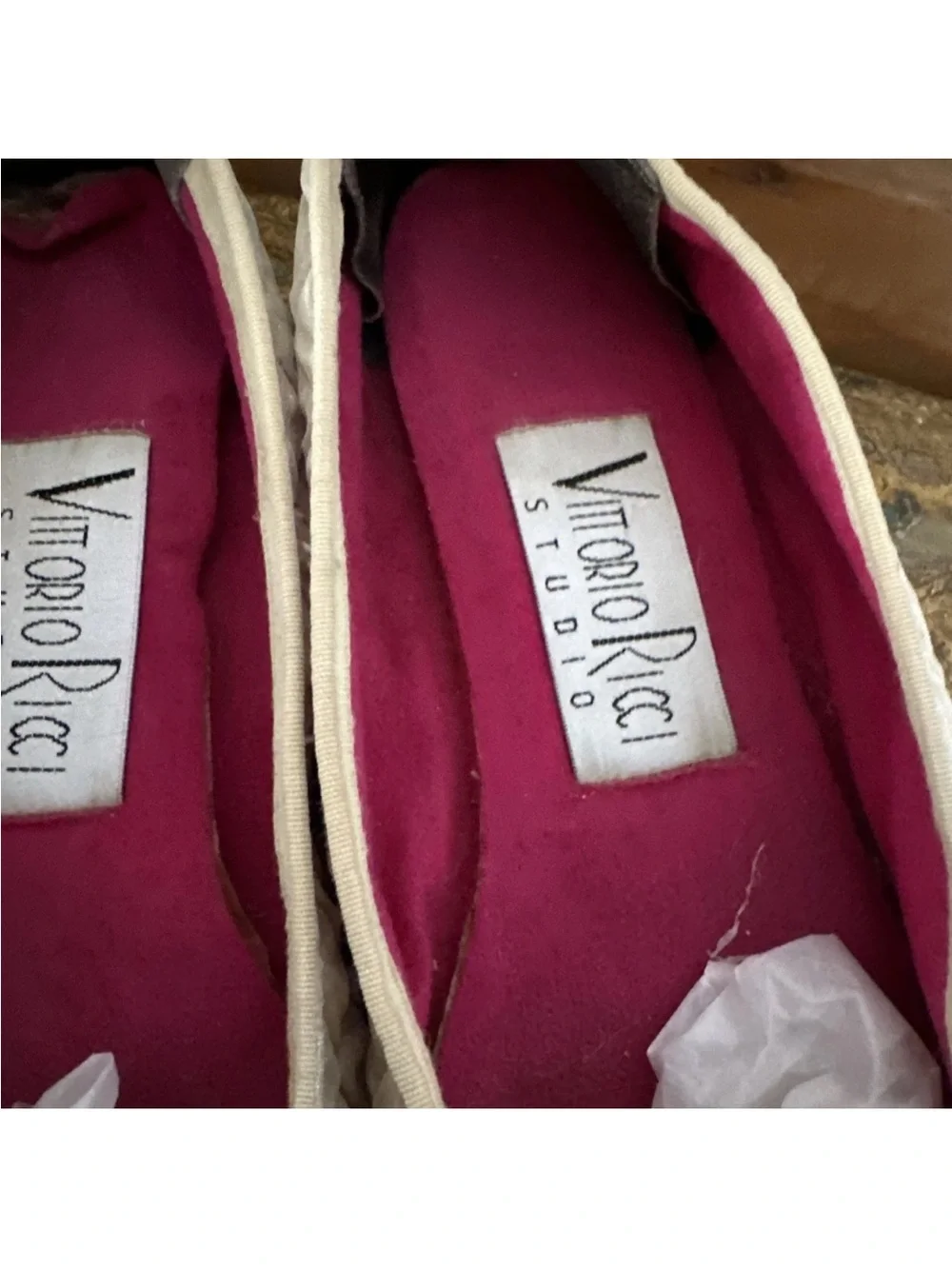 VINTAGE VITORIA RICCI STUDIO GOLD BROCADE FLATS SIZE 7B